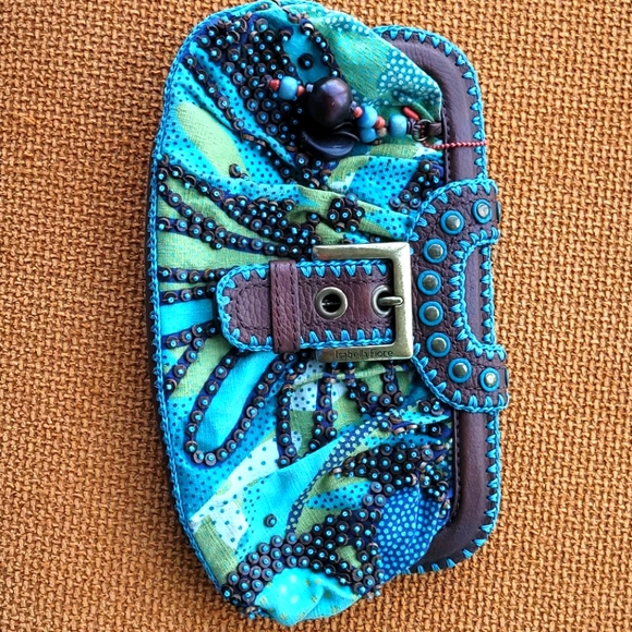 Clutch - Picture 1 of 2